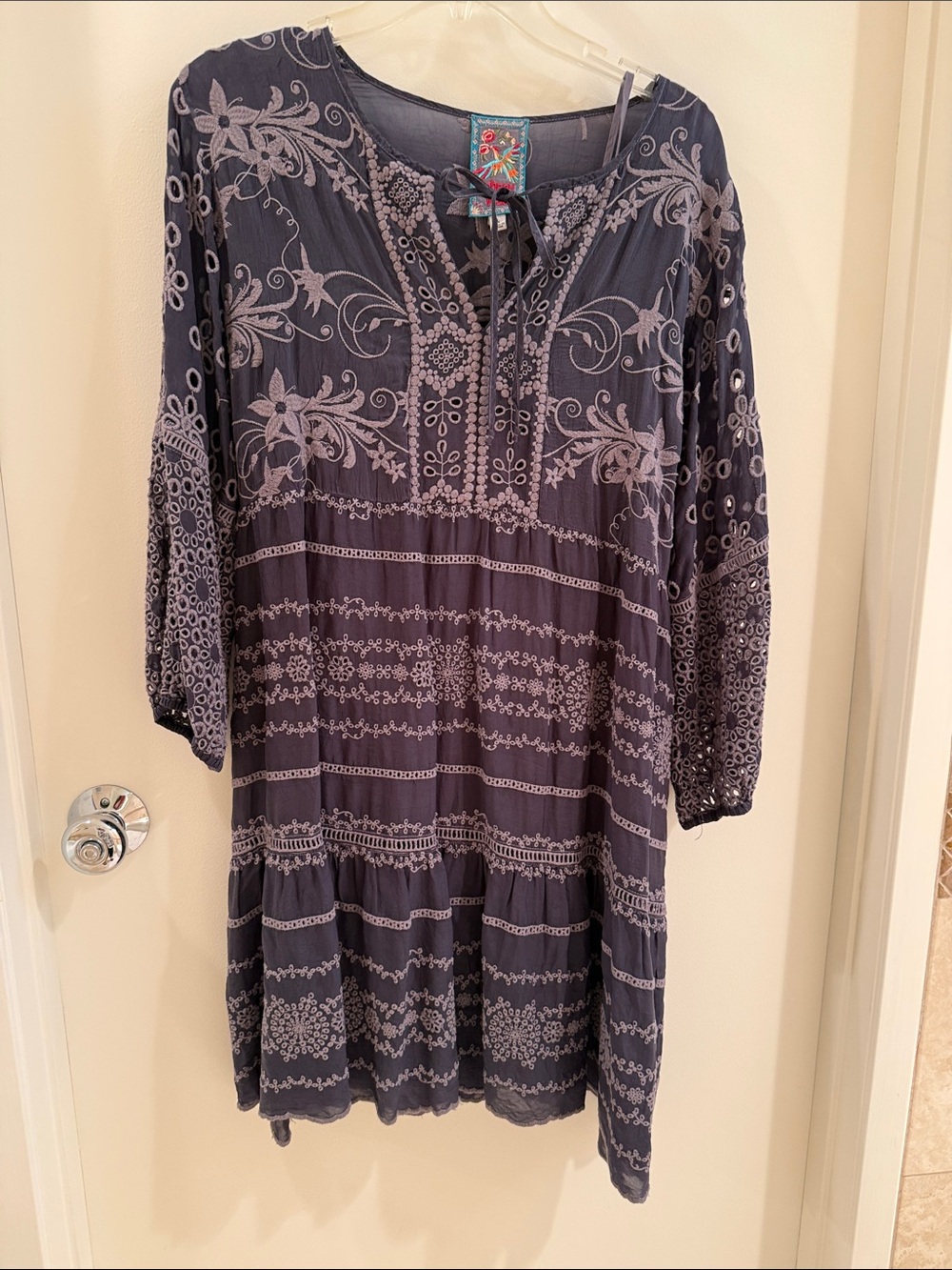 johnny was size large short dress